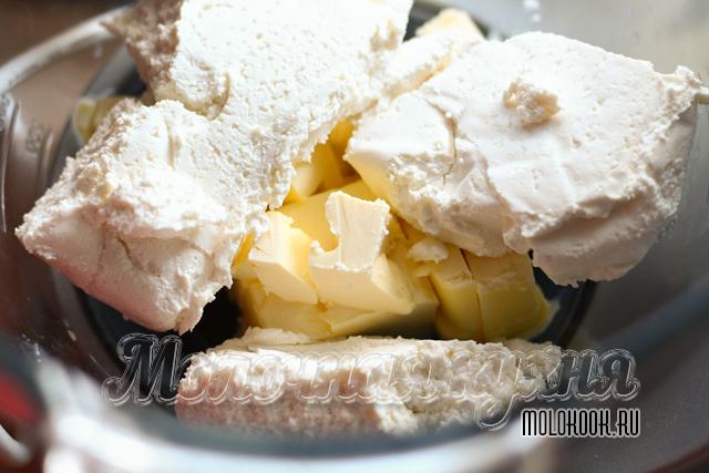 Масло с творогом