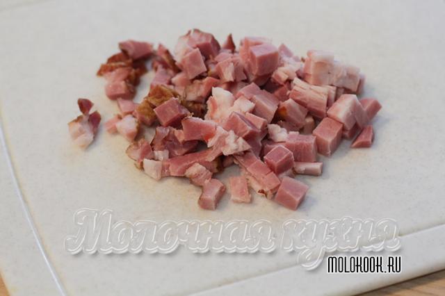 Нарезанное кубиком мясо