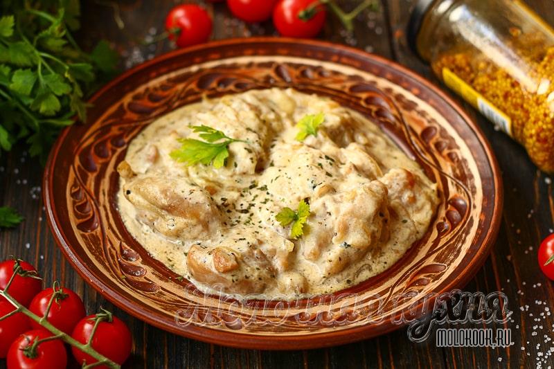 Гульчехра – нежная курица по-узбекски, тушеная в сметане и молоке