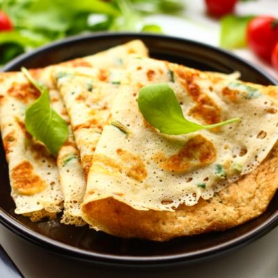 Сырные блины с зеленью - просто, быстро и вкусно