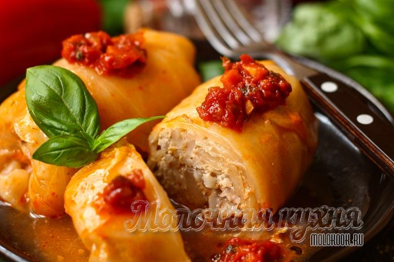 Сочные голубцы в кастрюле из капусты, фарша и риса – хорошо знакомый вкус
