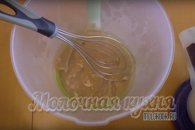 Дрожжи с сахаром