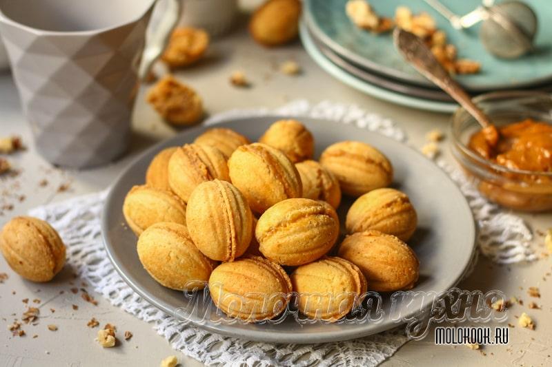 Печенье «Орешки» с вареной сгущенкой
