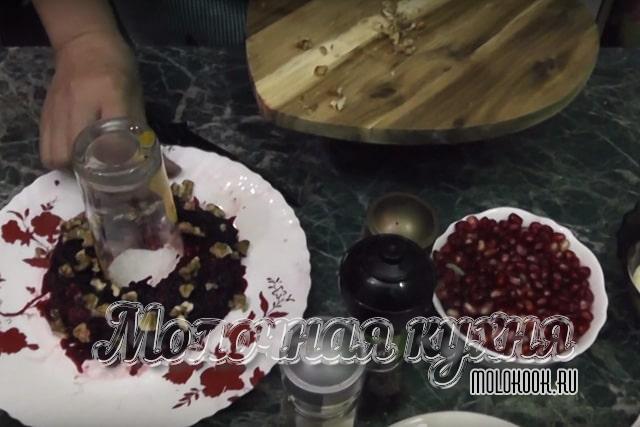 Свекольно-ореховая прослойка