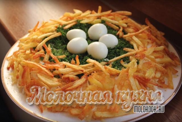 Рецепт с сыром, маринованным луком, свежими огурцами