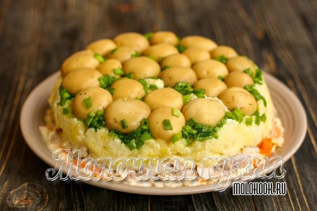 Рецепт с добавлением твердого сыра и вареной курицы