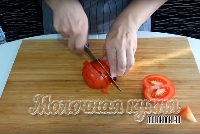 Измельчение помидоров