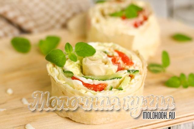 Лавашная закуска с сырно-яично-рыбной начинкой