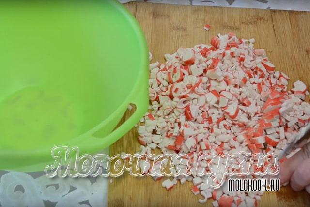Нарезанные кубиком палочки