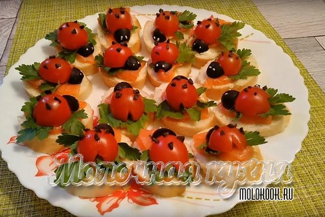Рецепт «Божьих коровок» с красной рыбой