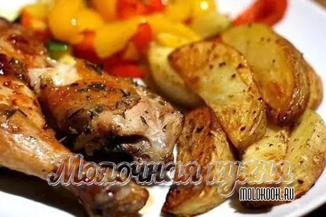 Рецепт запеченной курицы с картошкой в рукаве