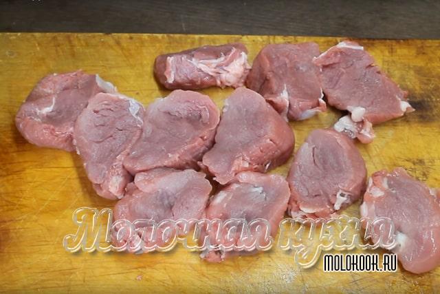 Нарезанное мясо