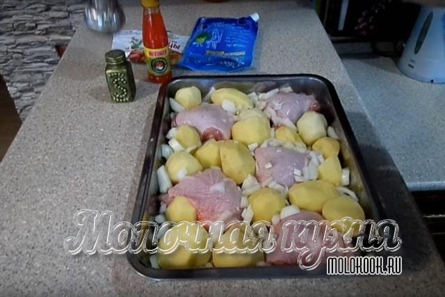Посыпание измельченным луком