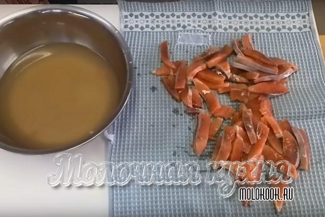 Рыба на полотенце