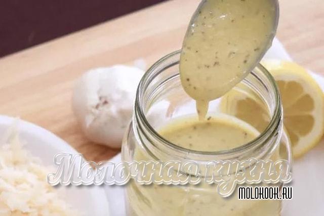 Классический вариант соуса Цезарь