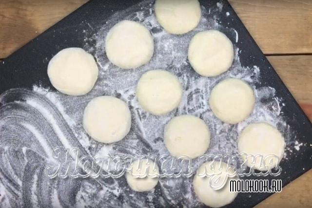 Сырники сформованы
