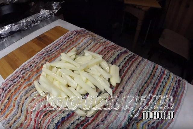 Нарезанная картошка