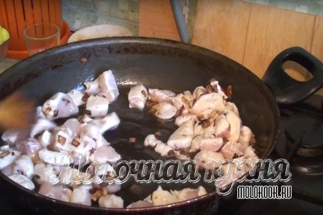 Обжаривание куриного мяса