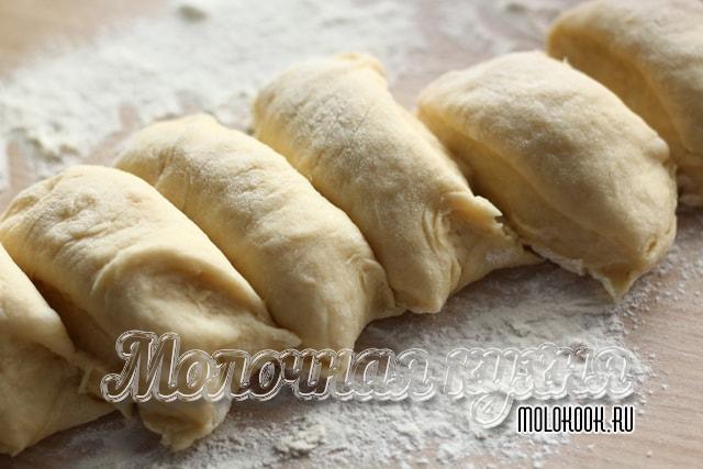 Кусочки теста