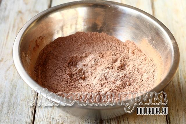 Сухие компоненты в миске