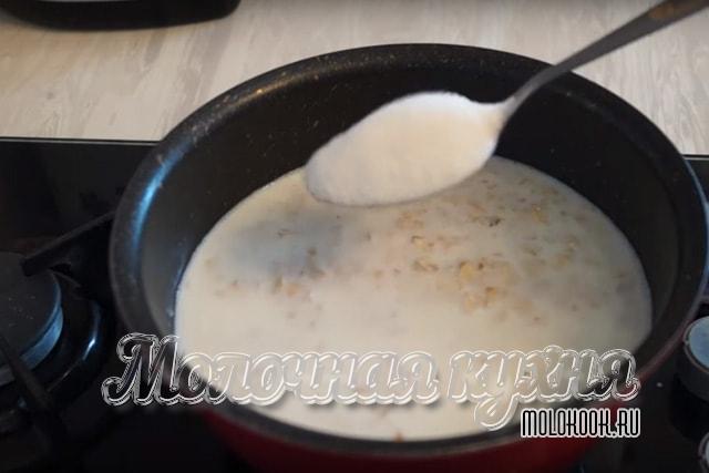 Добавление сахарного песка