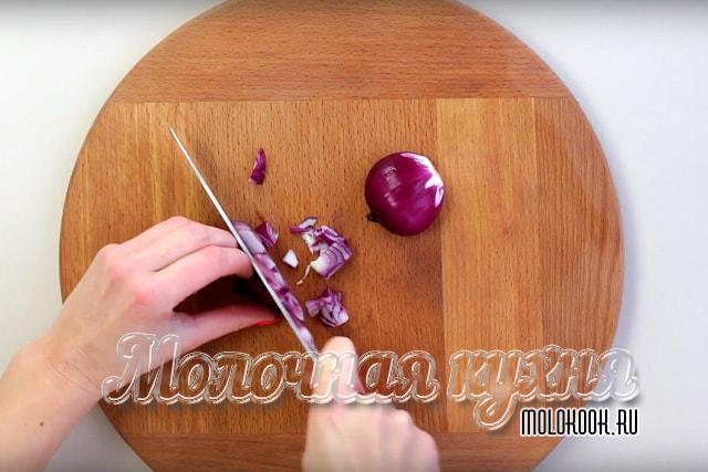 Измельчение лука