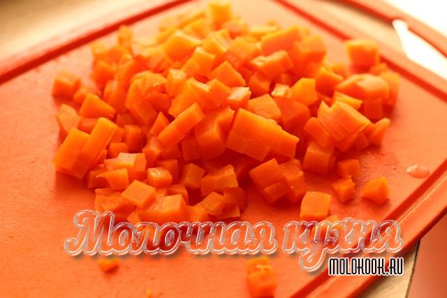 Морковка порезана