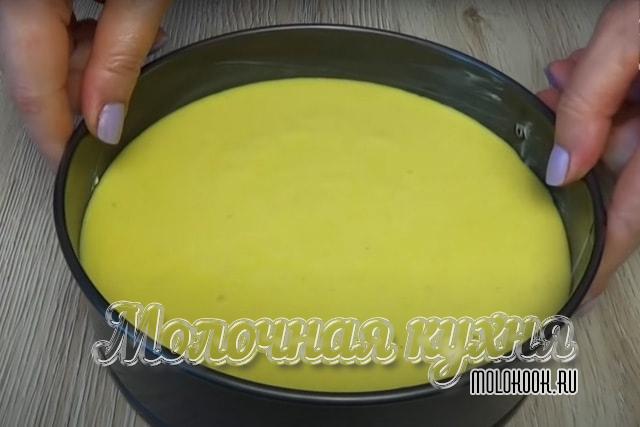 Отправить тесто в жароупорную форму