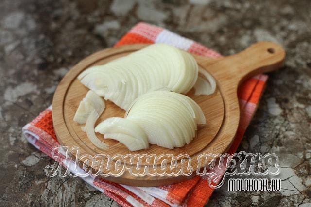 Нарезанный лук