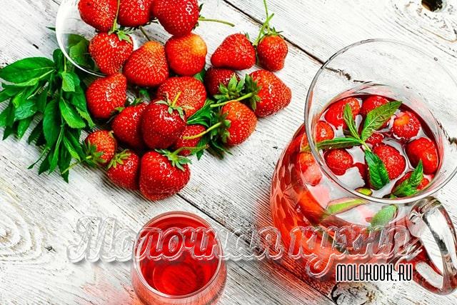 Из клубничной заморозки