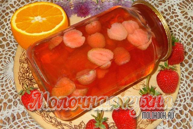 Рецепт клубнично-апельсинового компота