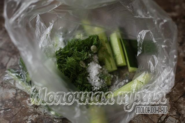 Ингредиенты закуски в пакете