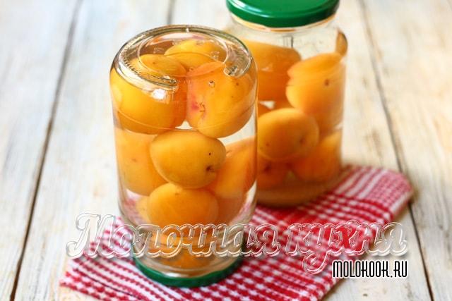 Банки закручены и перевернуты