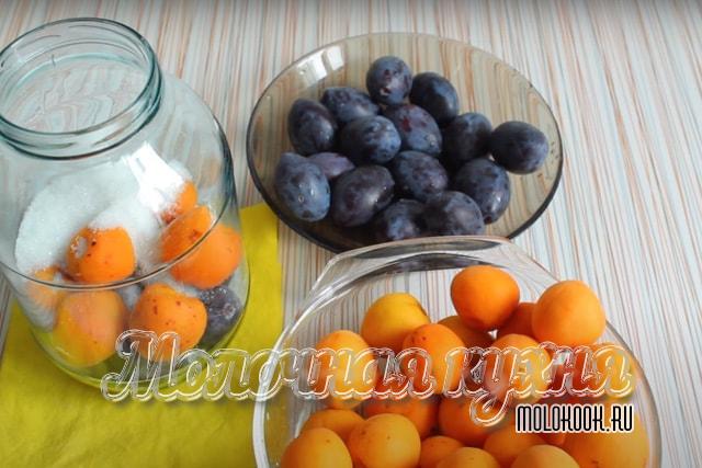 Сахарный песок распределен