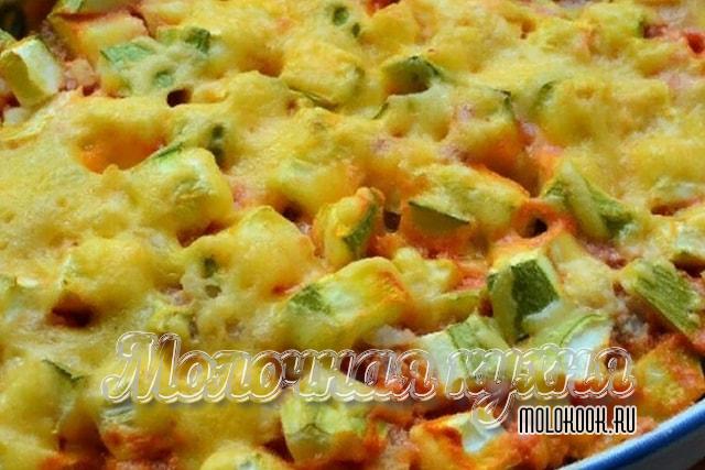 Кабачки с рисом и фаршем в духовке