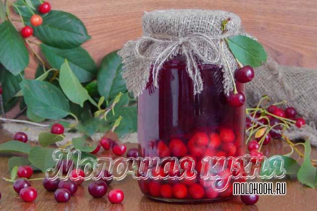 Рецепт с косточками в 1-литровых банках