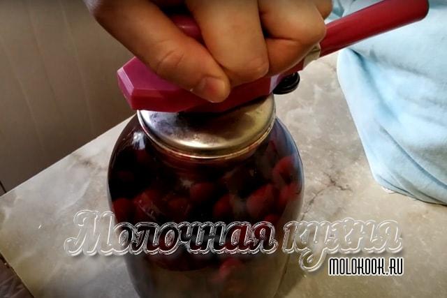 Заканка консервированного напитка