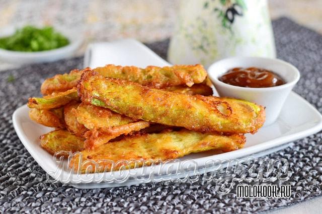 Кабачковые кусочки в хрустящем кляре