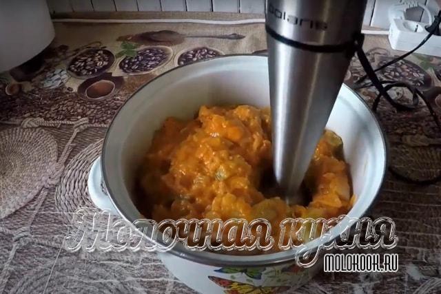 Измельчение при помощи погружного блендера