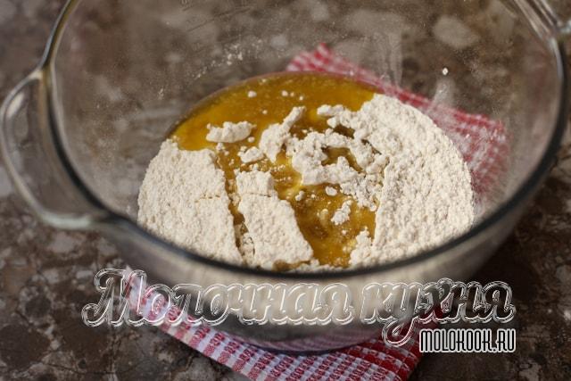 Оливковое масло добавлено
