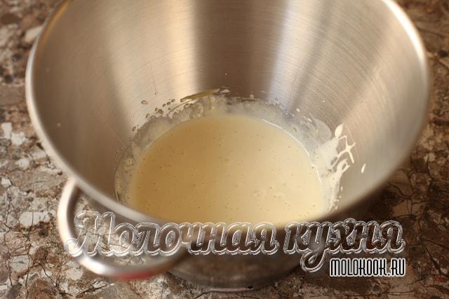 Взбитая желтковая масса
