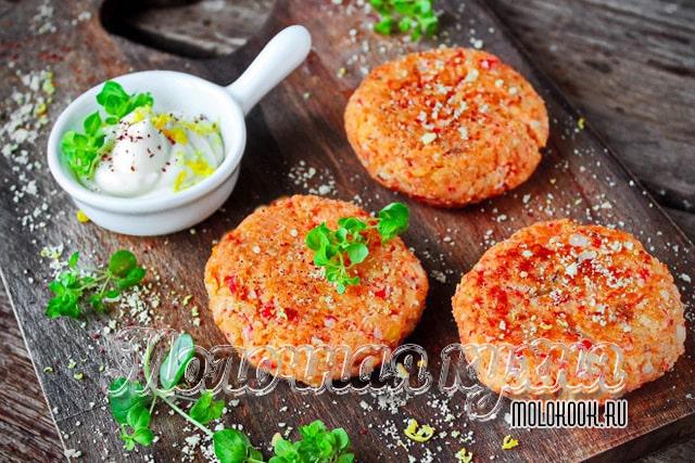 Крабовые котлеты с сыром и майонезом