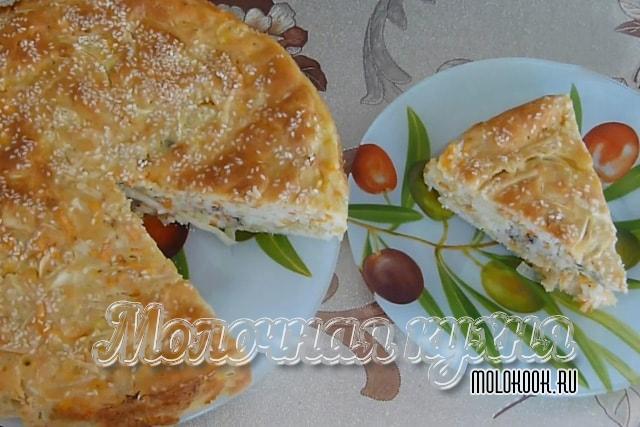 Вкусный заливной пирог с рыбно-капустной начинкой