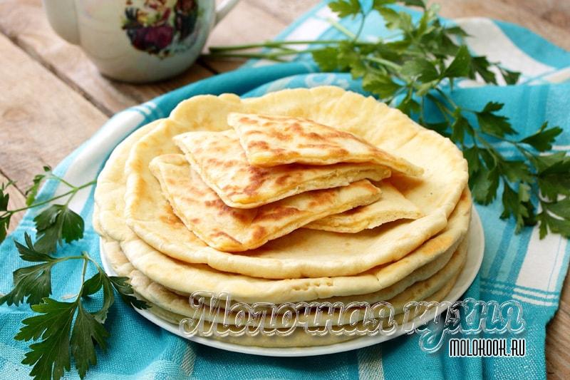 Лепешки на сковороде на скорую руку