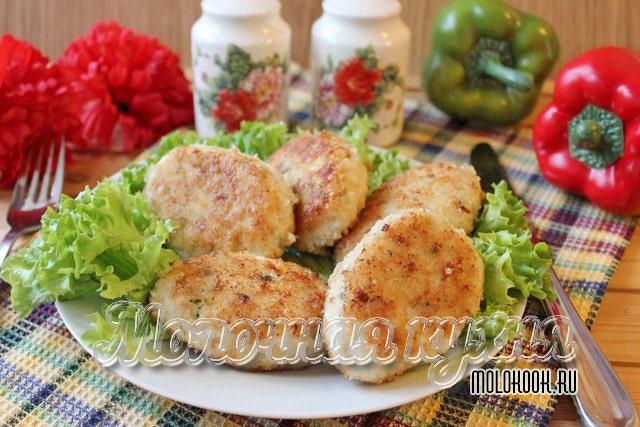 Вариация из отварной трески и овсянки