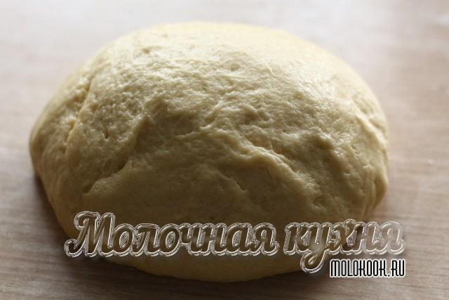 Замешанное тесто на дрожжах