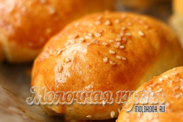 Выпечка со сметанной глазировкой
