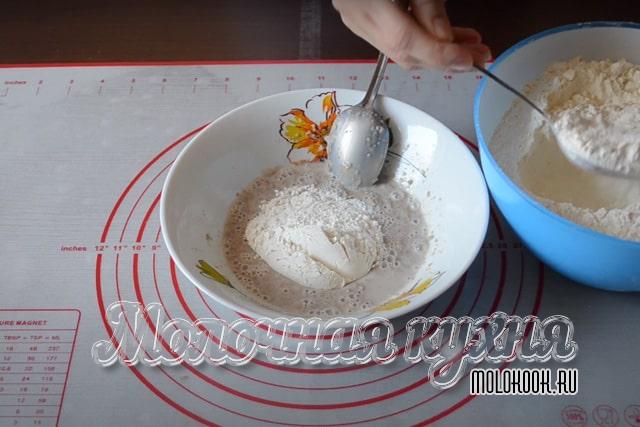 Дрожжевая часть теста