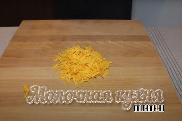 Тертый твердый сыр