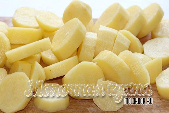 Картошка порезана